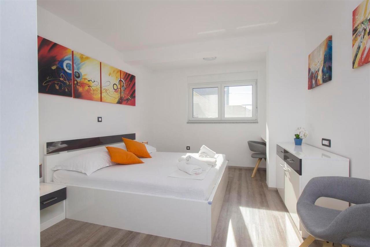 Villa Top Of Murter, Three Bedroom Apartment Exterior photo